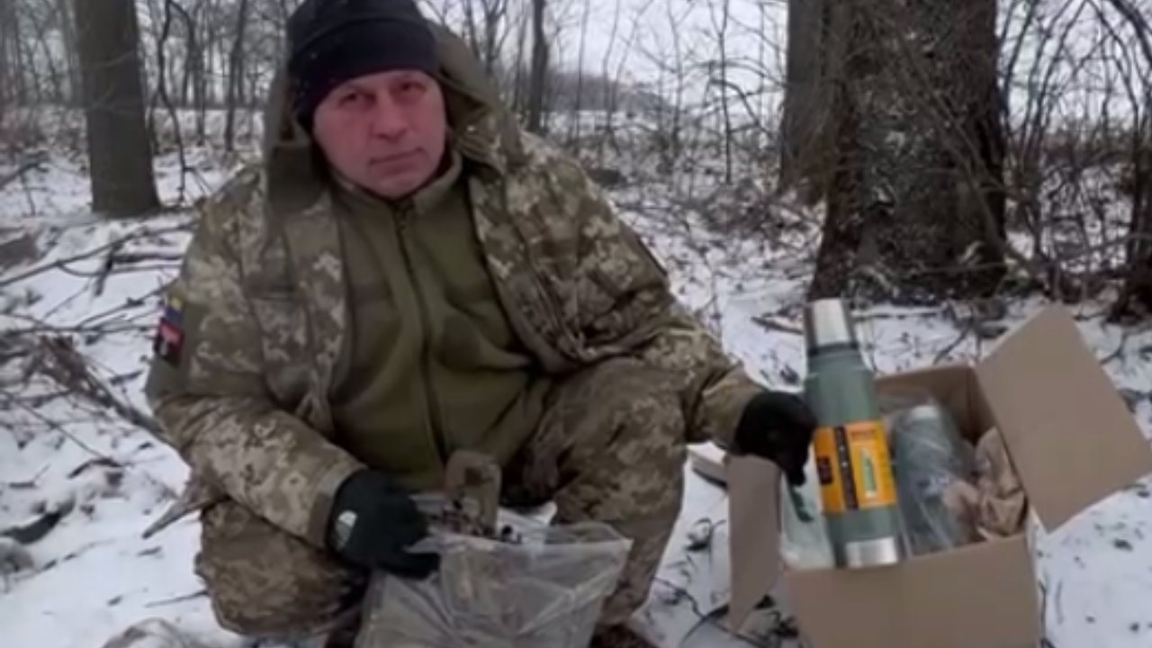 Термоси Stanley та плитоноска для мінометників 57-ї ОМБр